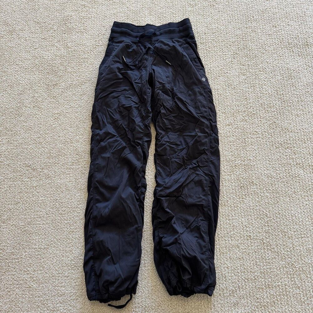 Lululemon Jogger Pants Womens 6 Black Lightweight Woven Elastic Cuff Pockets